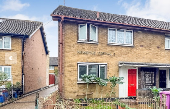 Modernisation in London photo